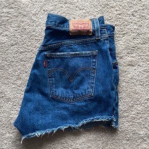Levi Jean Shorts